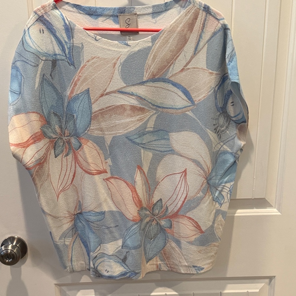 Sioni Blue and Peach Floral Blouse